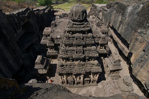The Ajanta and Allora caves' histories