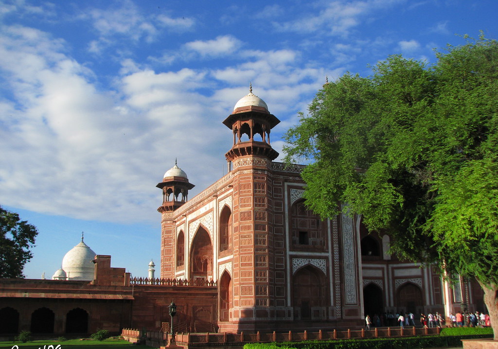 Best places to visit in Agra