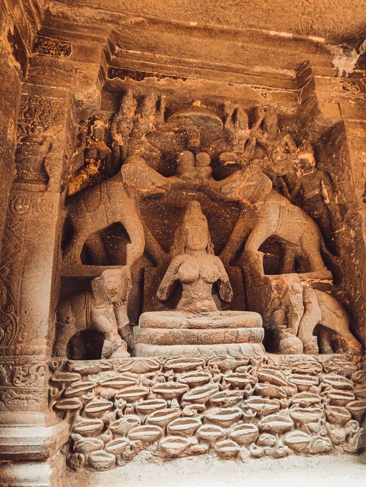 The Ajanta and Allora caves' histories