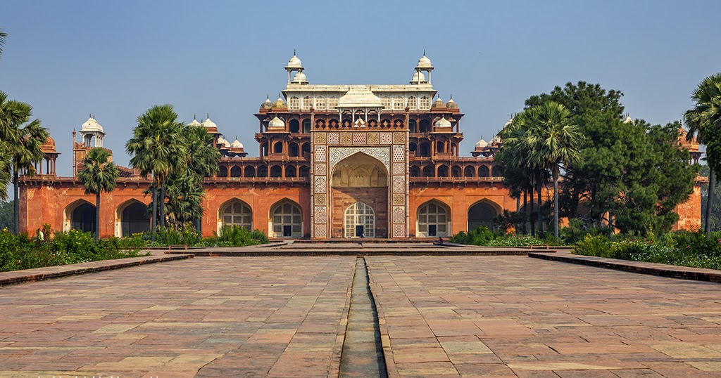 Best places to visit in Agra