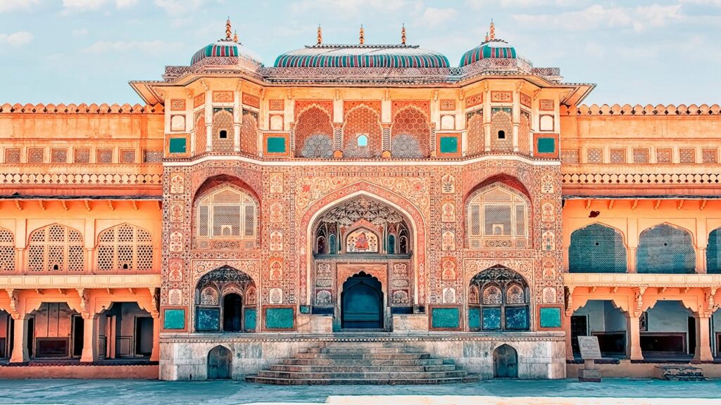 Best place for visit in India-Jaipur (Pink city)