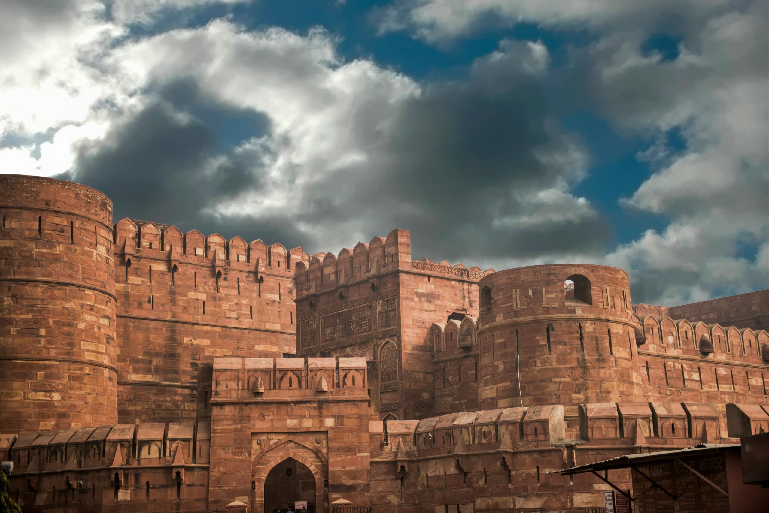 Best places to visit in Agra